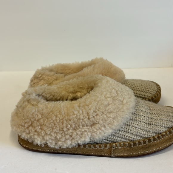 Ugg Wrinn Beige Knit Slippers - Picture 5 of 12